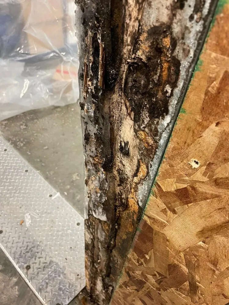 Slide of Gomez Contracting Services.