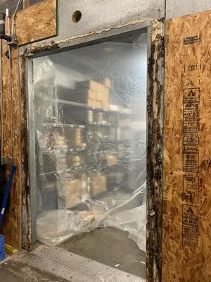 Gomez Contracting Services. Logo