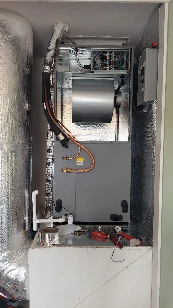 Slide of Good Air Service