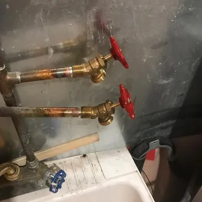 Goose Island Emergency Plumber Logo