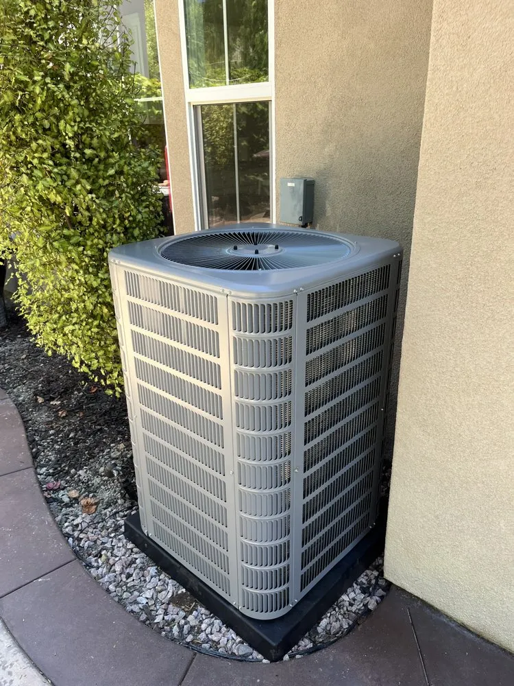 Slide of GoTech Air Conditioning & Heating