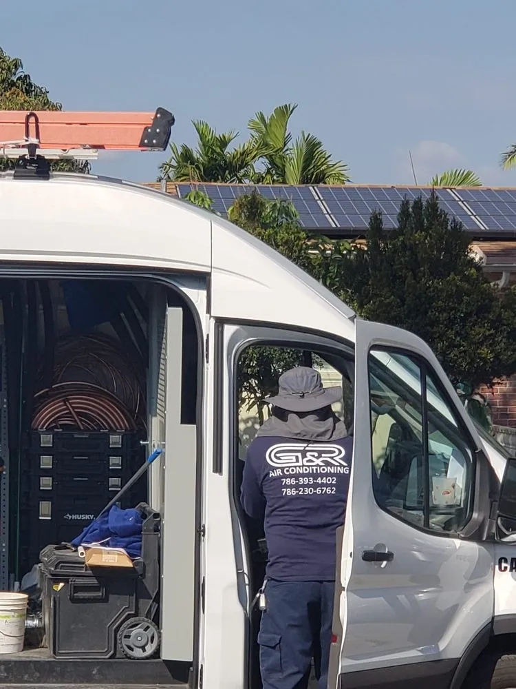Slide of G&R Air Conditioning