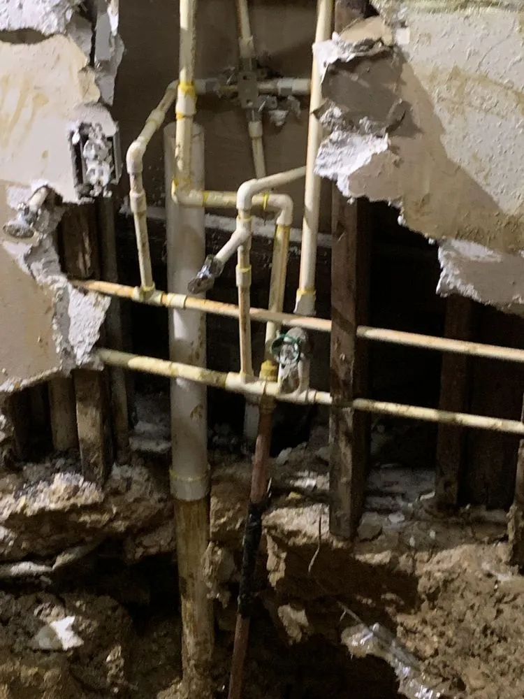 Slide of Gray’s Home Improvement and Repair