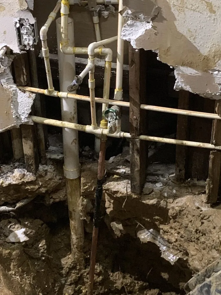 Slide of Gray’s Home Improvement and Repair