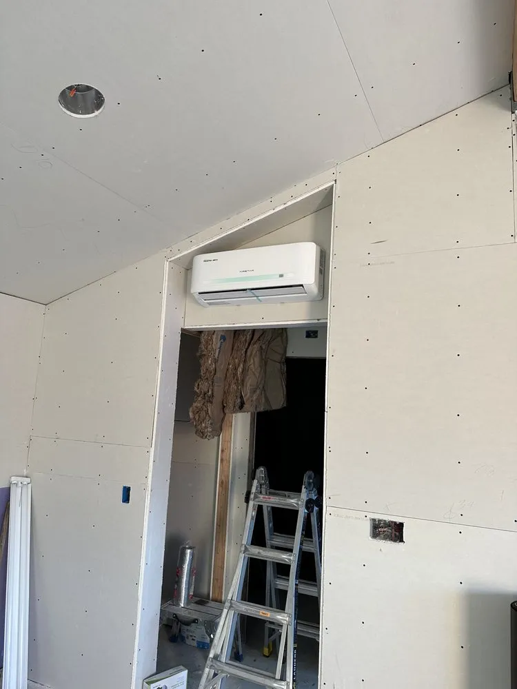 Professional air conditioning service in San Fernando Valley, CA by Green Switch