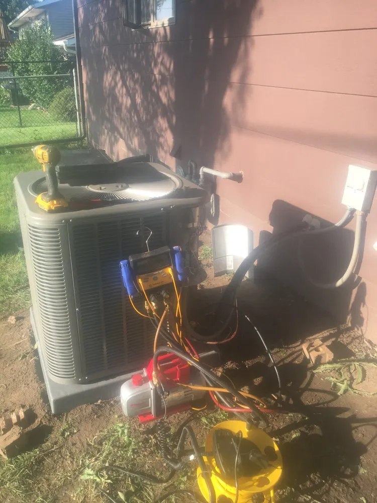 Slide of Grizzlies Heating & Air Conditioning