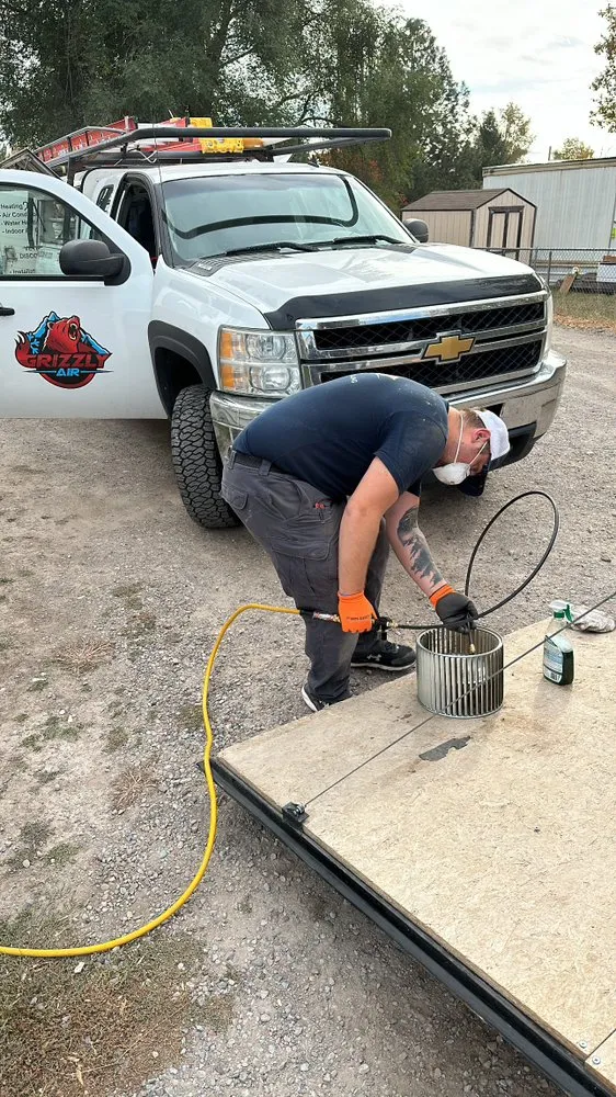 Slide of Grizzly Air