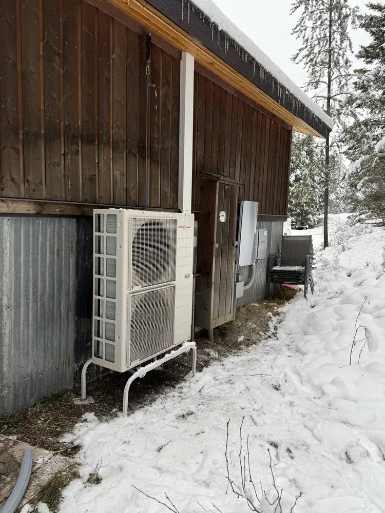 Slide of Grizzly Air