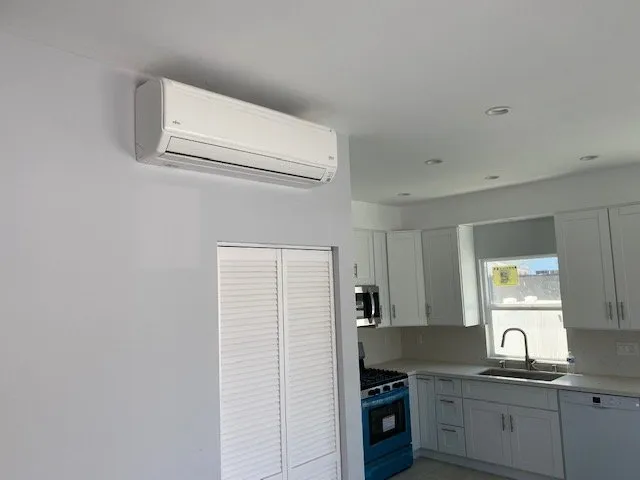 Professional air conditioning service in Granada Hills, CA by Guarantee Heating