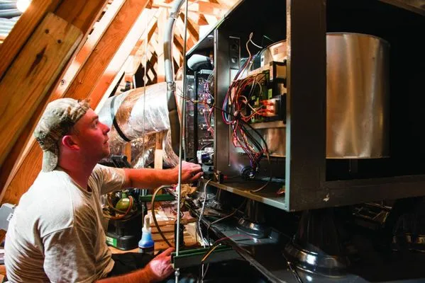 Guaranteed Mechanical Logo