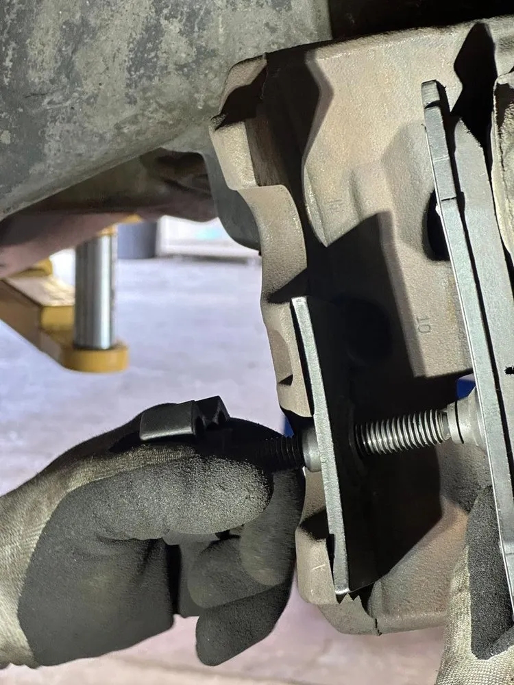 Slide of Guayson Auto & A/c Fix