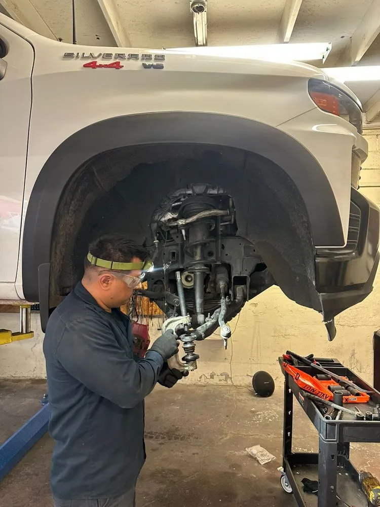 Slide of Guayson Auto & A/c Fix