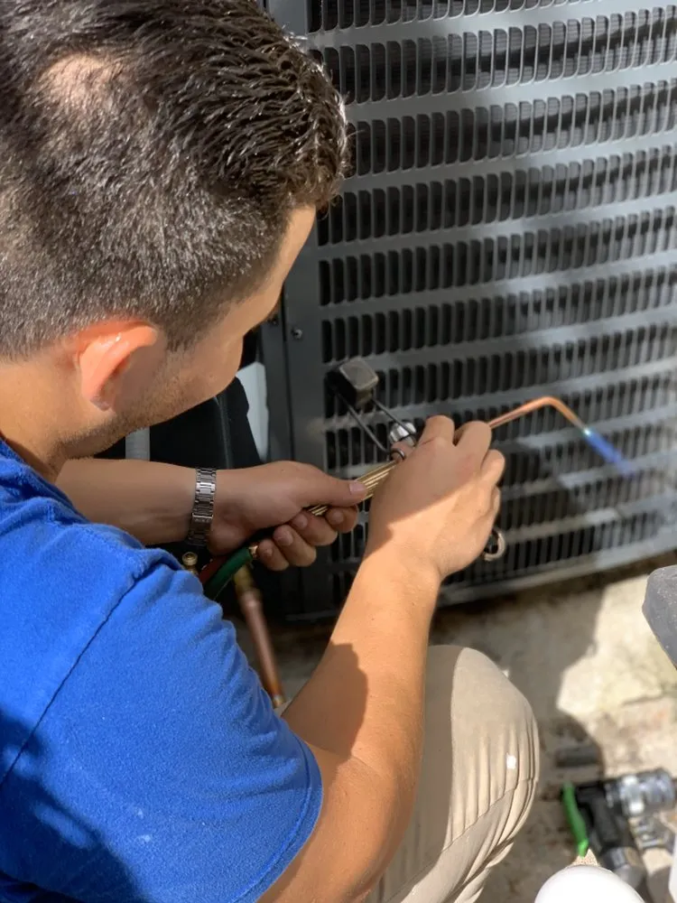 Slide of Guisan Air Conditioning