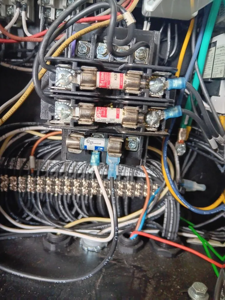 Slide of Gwen Handyman Services