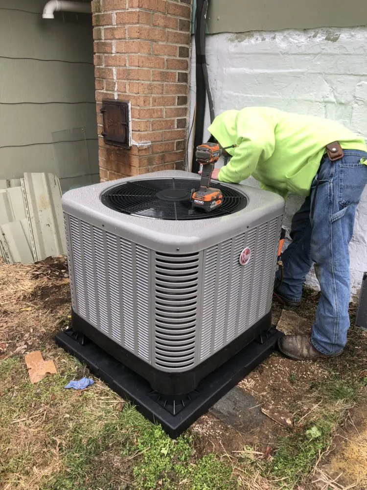 Slide of H & H Heating and Air