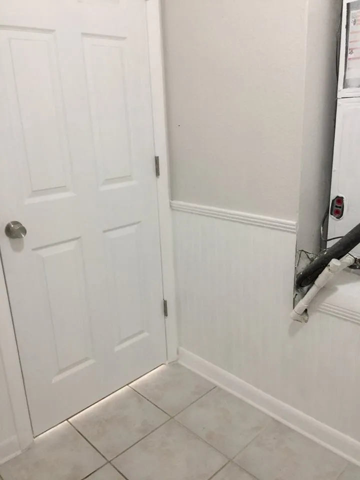 Slide of Handy Orlando