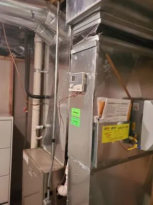 Handz of Gold Heating and Cooling Logo