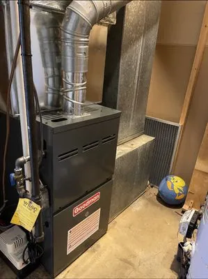 Hang Tyme Turner Logo