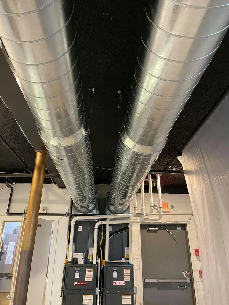 Slide of Hardcastle Air