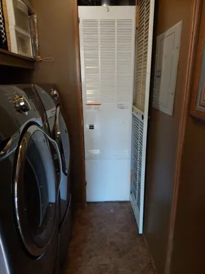 Hardcastle Home Services Logo