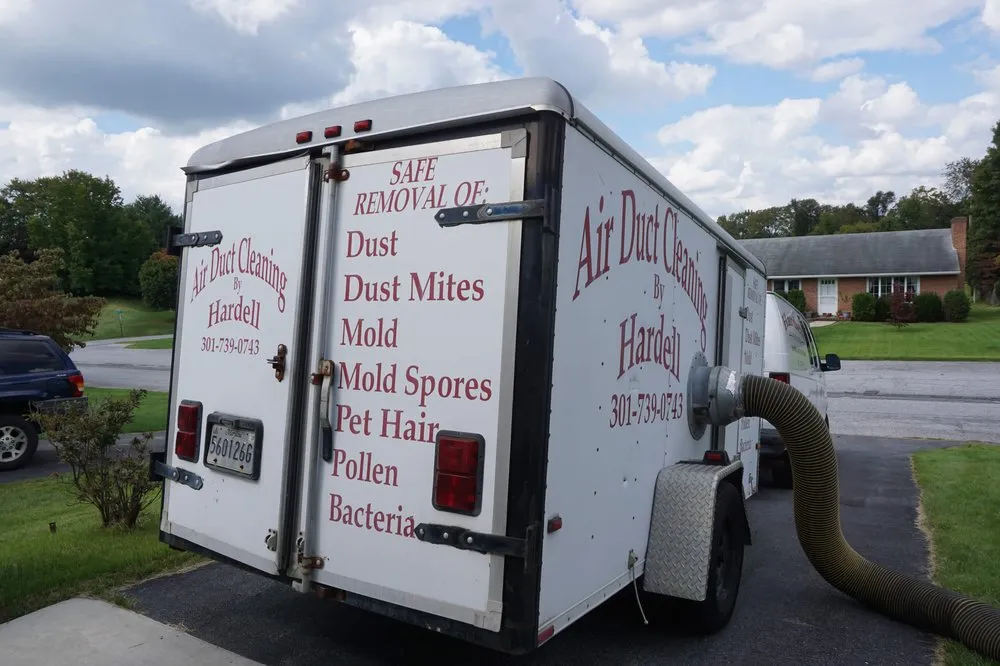 Slide of Hardell Services