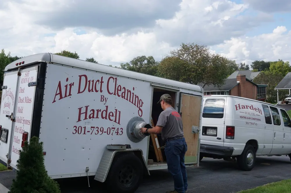 Slide of Hardell Services