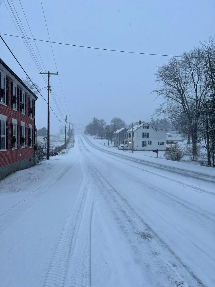 Slide of Hardell Services