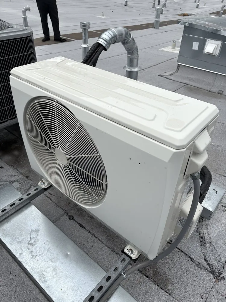 Slide of Harder Mechanical Contractors