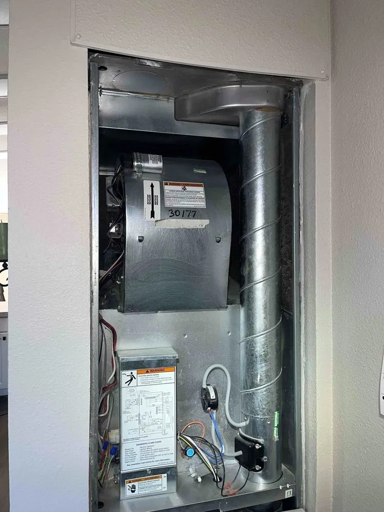 Slide of Harts Plumbers, Electricians, & HVAC Technicians