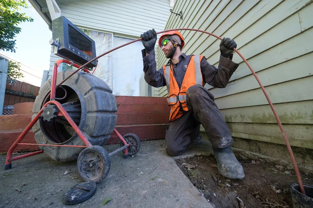Slide of Harts Plumbers, Electricians, & HVAC Technicians