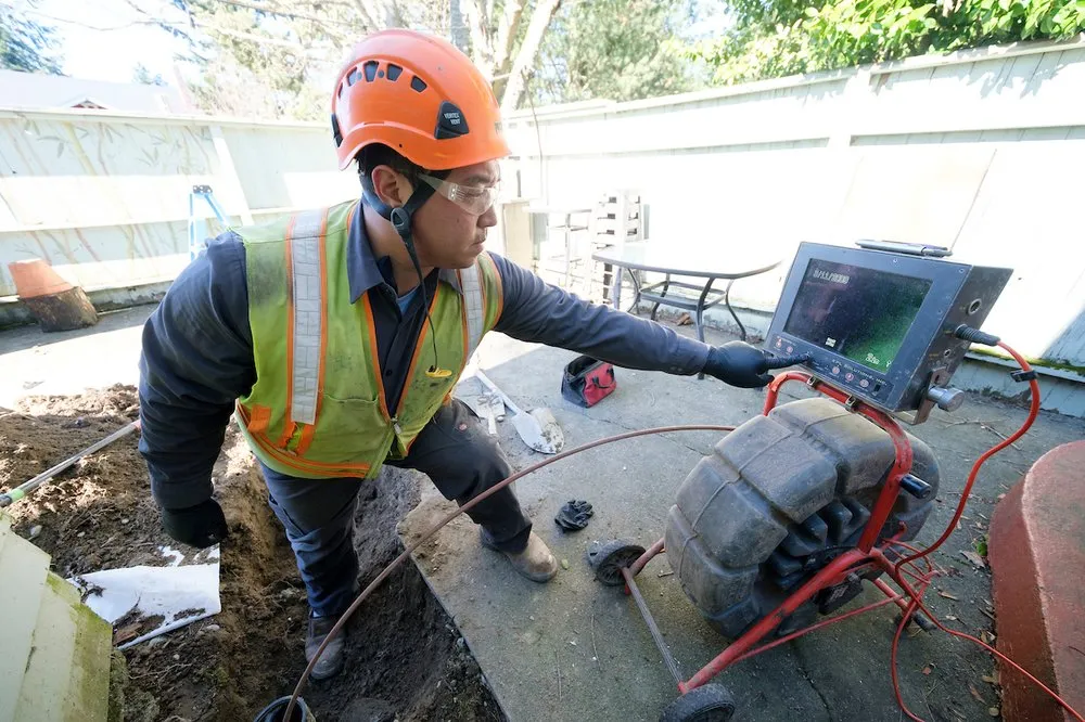 Slide of Harts Plumbers, Electricians, & HVAC Technicians