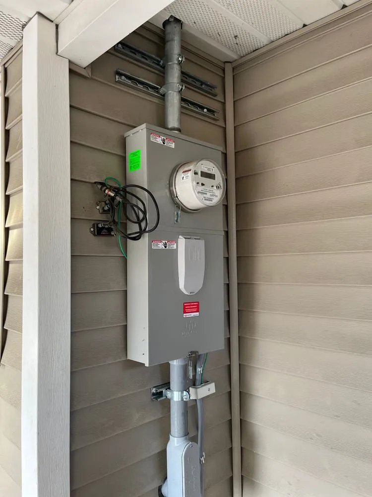 Slide of Harts Plumbers, Electricians, & HVAC Technicians