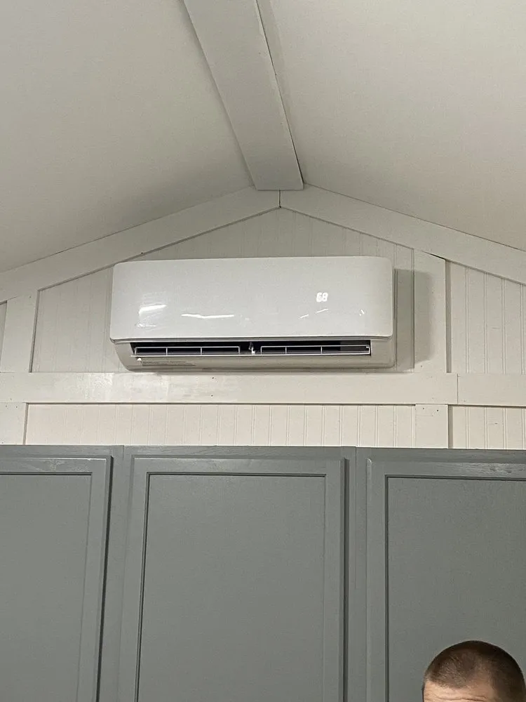 Slide of Harwell’s HVAC & Handyman Services