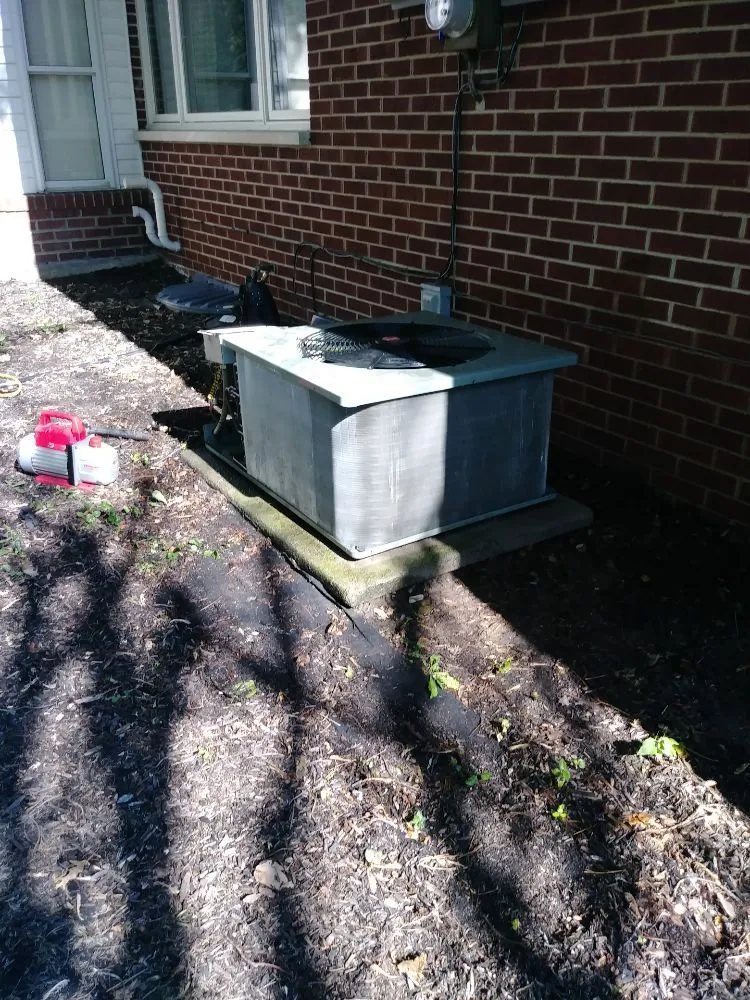 Slide of Heat & Cool Comfort Experts