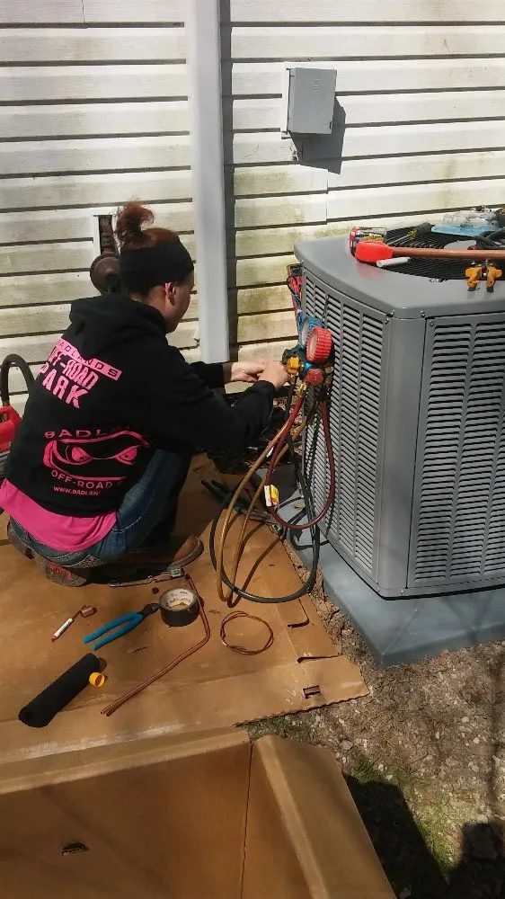 Slide of Heat & Cool Comfort Experts