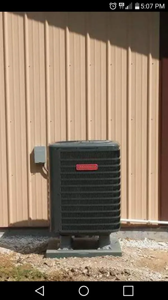 Slide of Heat & Cool Comfort Experts