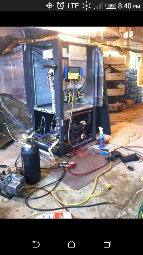 Slide of Heat & Cool Comfort Experts