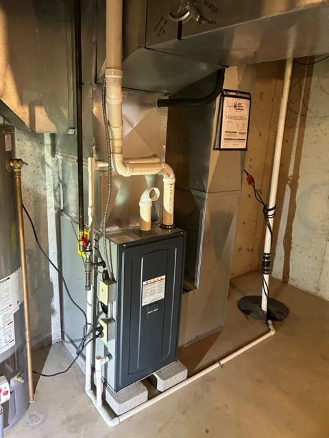 Slide of Heat Medics Heating & Cooling