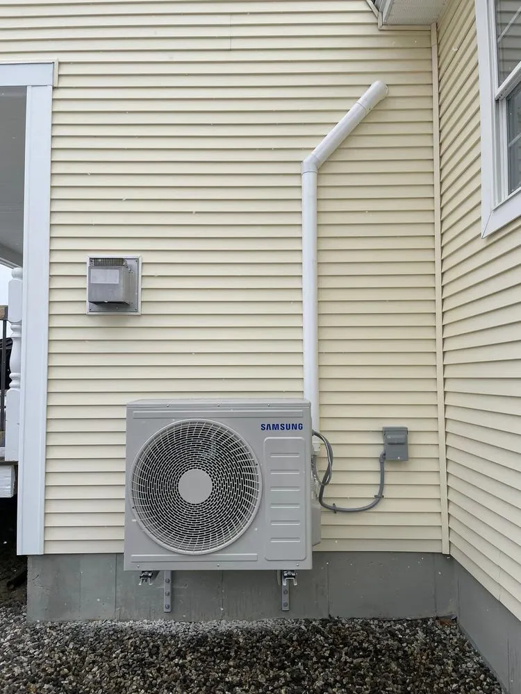 Slide of Heat Pumps of Maine
