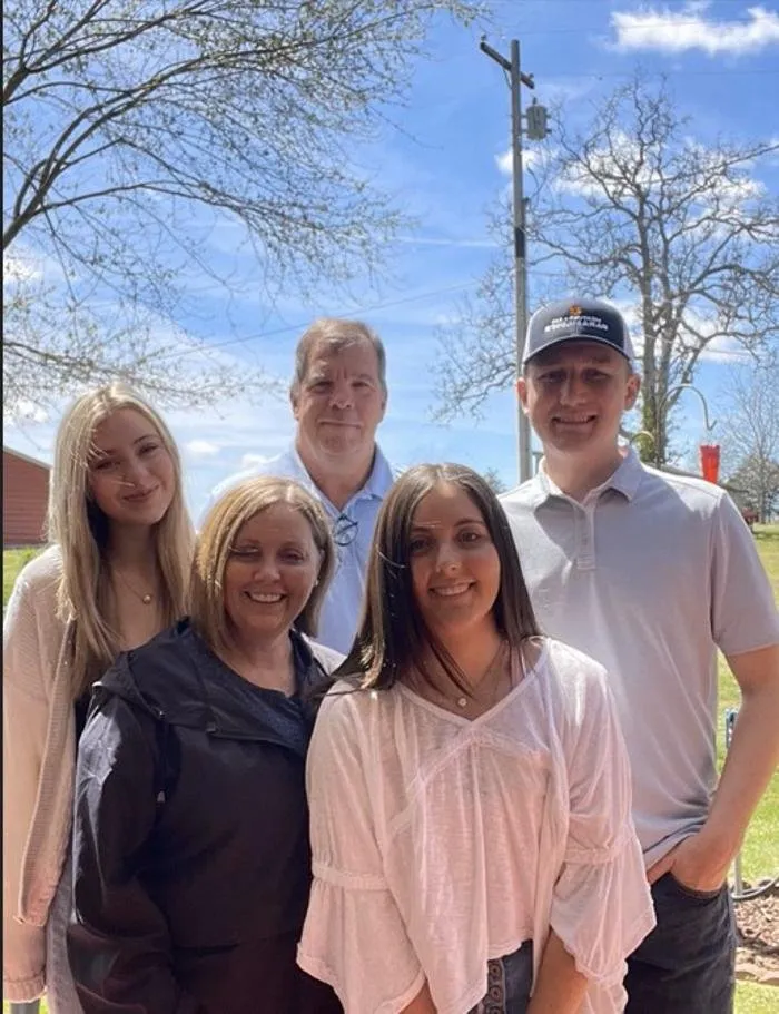 Slide of Heating + Air Paramedics