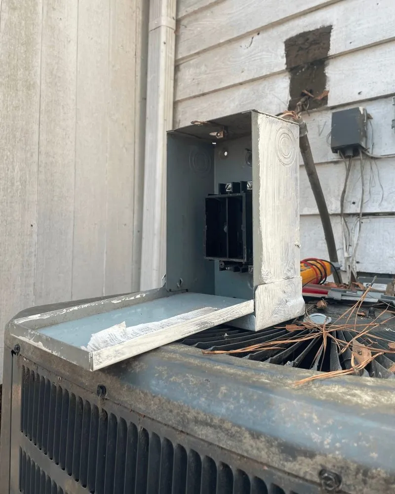 Slide of Heating & Air Paramedics