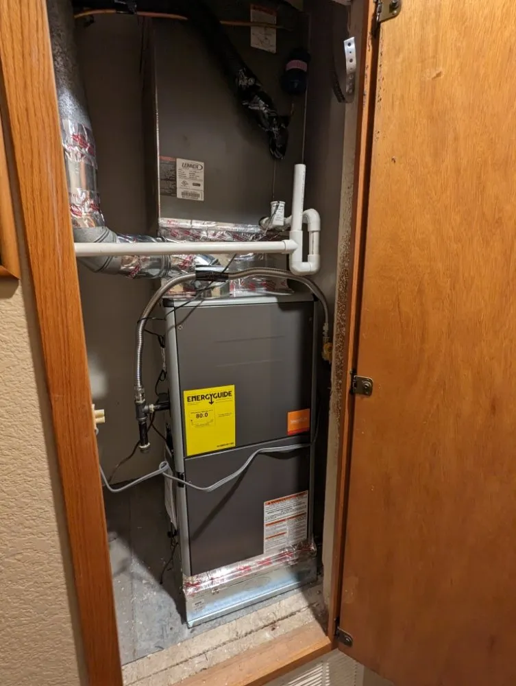 Slide of Heating and Air 365