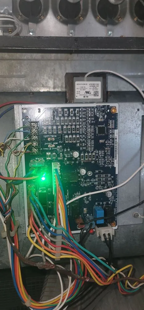 Slide of Heating And Air Experts