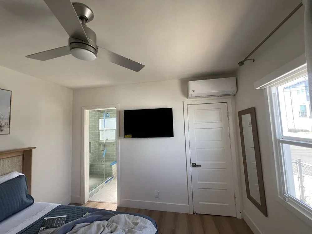 Slide of Heatwave Air Conditioning & Heating