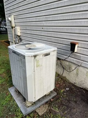 HECOMO Heating & Cooling Logo