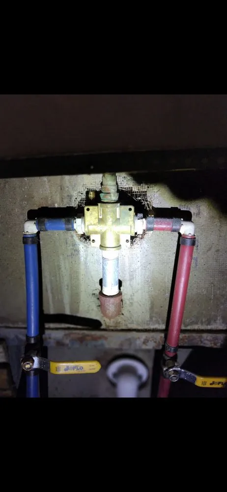 Slide of Henderson Plumbing and Heating