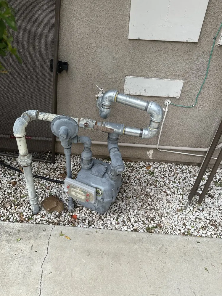 Slide of Henley's Plumbing & Air