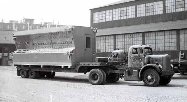 Slide of Hennes Services