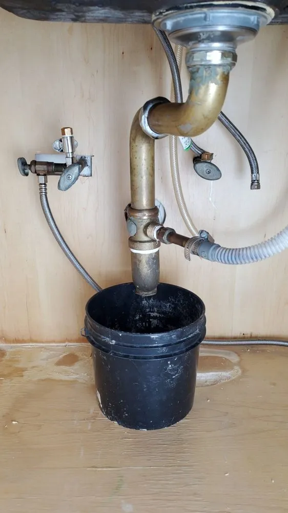 Slide of Henry Myers Plumbing Heating