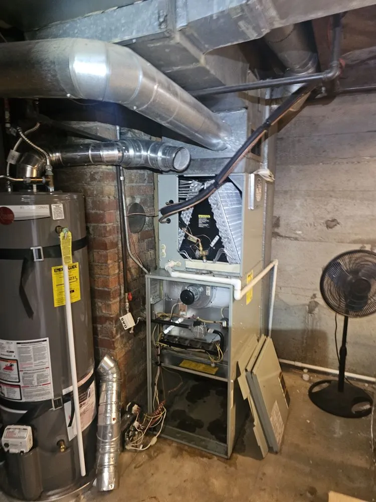 Slide of Henry Refrigeration & Air HVAC